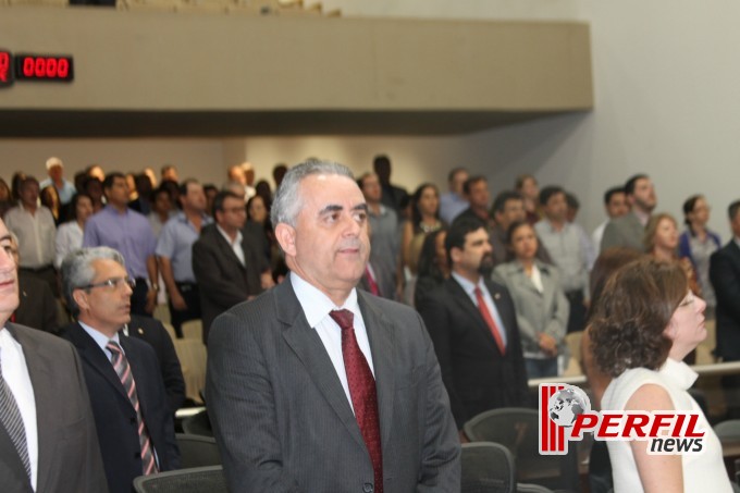 Em noite festiva, juízes e promotores de TL viram cidadãos sul-mato-grossenses