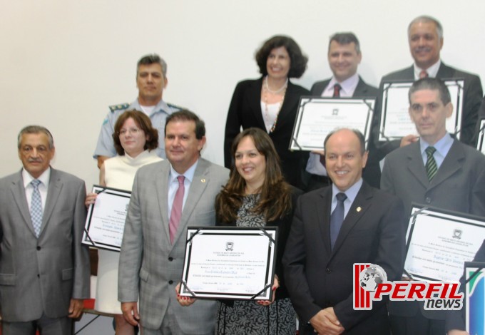 Em noite festiva, juízes e promotores de TL viram cidadãos sul-mato-grossenses