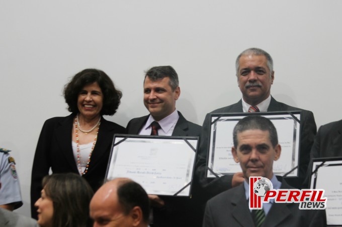 Em noite festiva, juízes e promotores de TL viram cidadãos sul-mato-grossenses