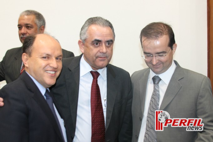 Em noite festiva, juízes e promotores de TL viram cidadãos sul-mato-grossenses