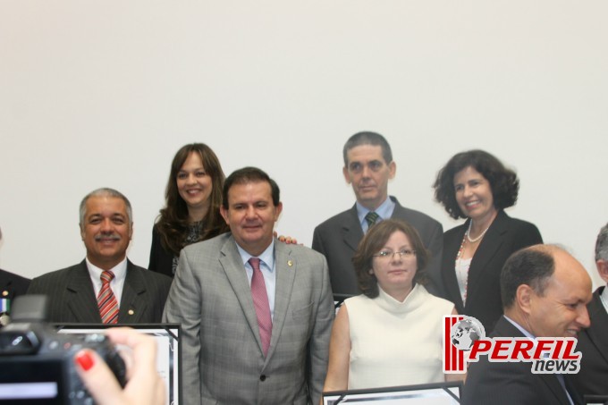 Em noite festiva, juízes e promotores de TL viram cidadãos sul-mato-grossenses