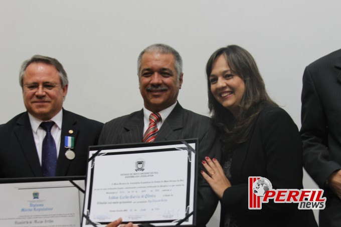 Em noite festiva, juízes e promotores de TL viram cidadãos sul-mato-grossenses