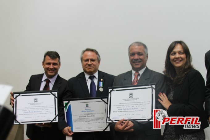 Em noite festiva, juízes e promotores de TL viram cidadãos sul-mato-grossenses