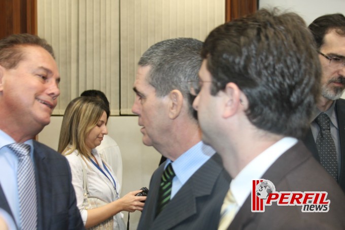 Em noite festiva, juízes e promotores de TL viram cidadãos sul-mato-grossenses