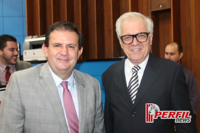 Em noite festiva, juízes e promotores de TL viram cidadãos sul-mato-grossenses