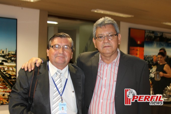 Em noite festiva, juízes e promotores de TL viram cidadãos sul-mato-grossenses