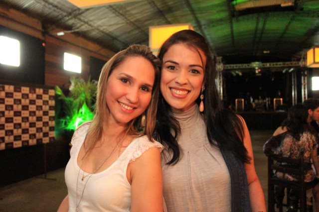 Viracopos Botequim grande show com Amannda