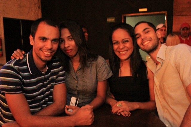 Viracopos Botequim grande show com Amannda