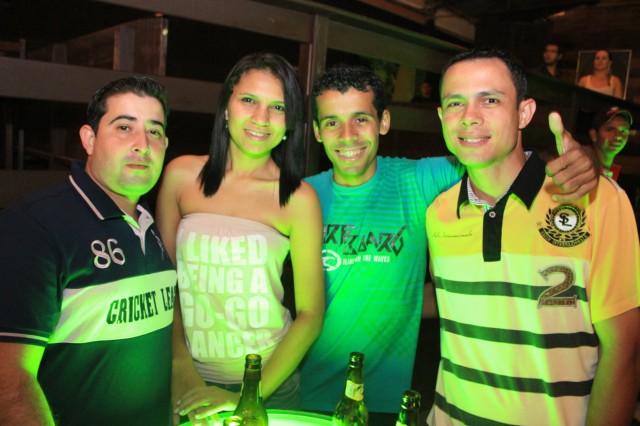 Viracopos Botequim grande show com Amannda