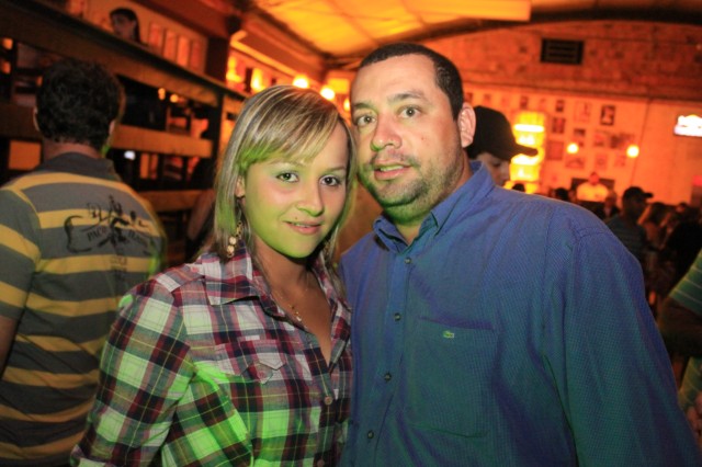 Viracopos Botequim grande show com Amannda