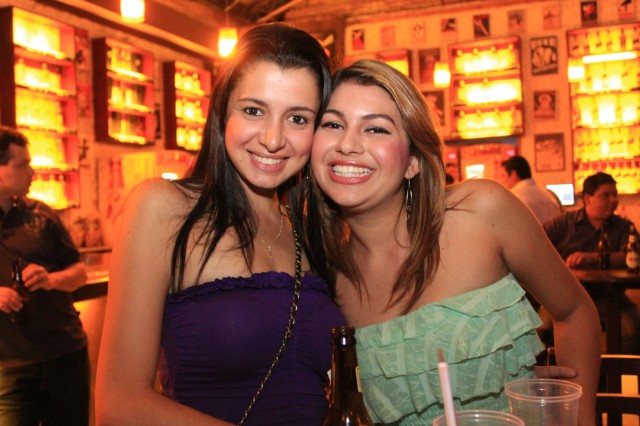 Viracopos Botequim grande show com Amannda