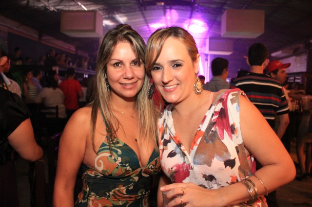 Viracopos Botequim grande show com Amannda