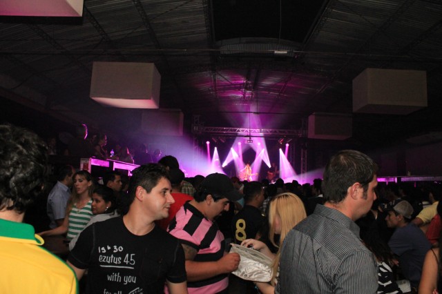 Viracopos Botequim grande show com Amannda