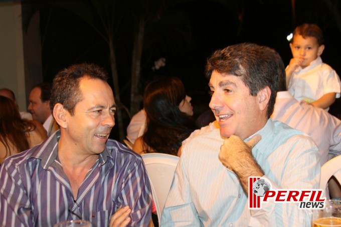 Clientes do Nova Estrela poderão ganhar um Novo Uno em campanha de 45 anos