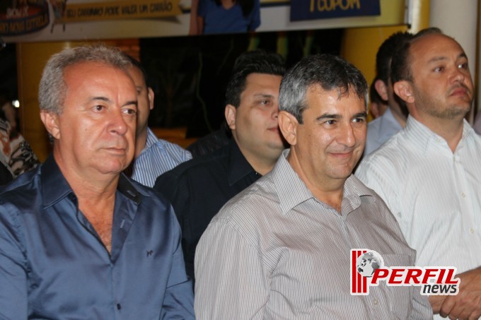 Clientes do Nova Estrela poderão ganhar um Novo Uno em campanha de 45 anos