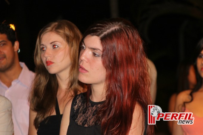 Clientes do Nova Estrela poderão ganhar um Novo Uno em campanha de 45 anos