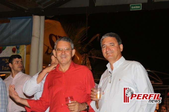 Clientes do Nova Estrela poderão ganhar um Novo Uno em campanha de 45 anos