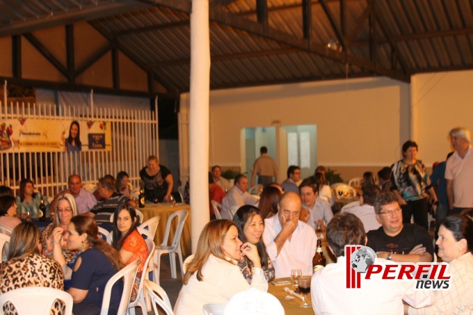 Clientes do Nova Estrela poderão ganhar um Novo Uno em campanha de 45 anos