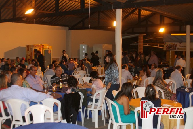 Clientes do Nova Estrela poderão ganhar um Novo Uno em campanha de 45 anos