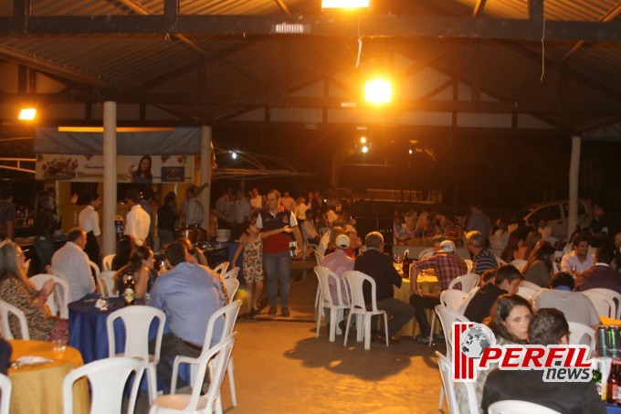 Clientes do Nova Estrela poderão ganhar um Novo Uno em campanha de 45 anos