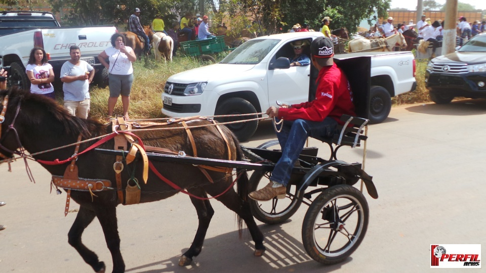 Cavalgada da Associação Cultural Sertaneja atrai 22 comitivas para Três Lagoas