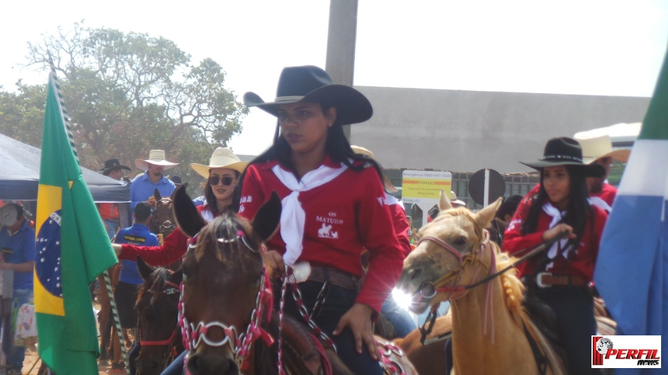 Cavalgada da Associação Cultural Sertaneja atrai 22 comitivas para Três Lagoas