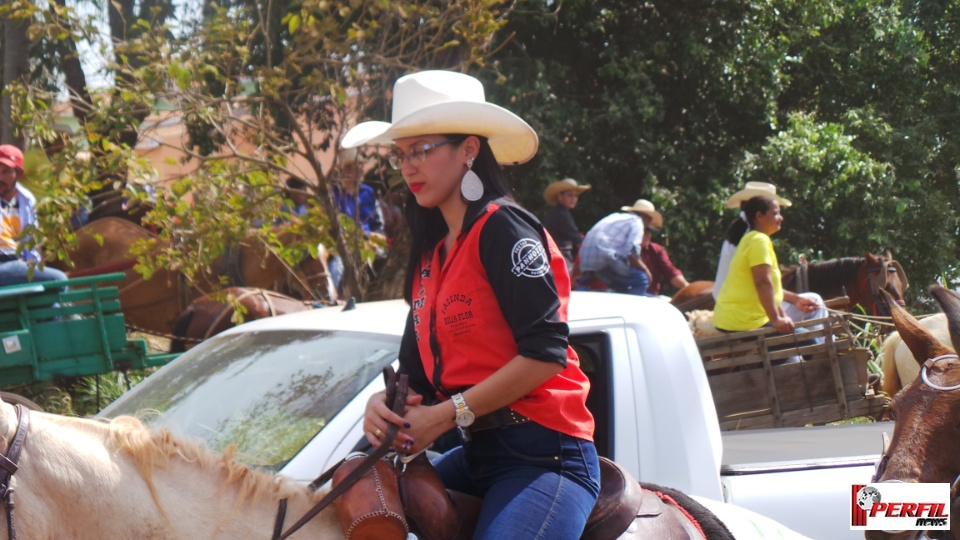 Cavalgada da Associação Cultural Sertaneja atrai 22 comitivas para Três Lagoas