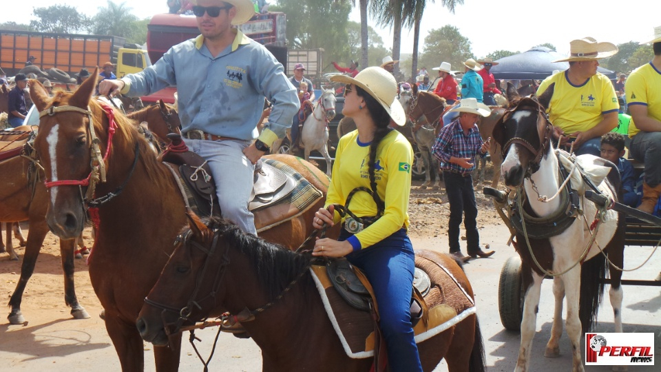 Cavalgada da Associação Cultural Sertaneja atrai 22 comitivas para Três Lagoas