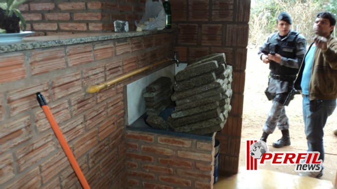 Grande parte da maconha foi encontrada na cozinha do rancho da vereadora Grande parte da maconha foi encontrada na cozinha do rancho da vereadora