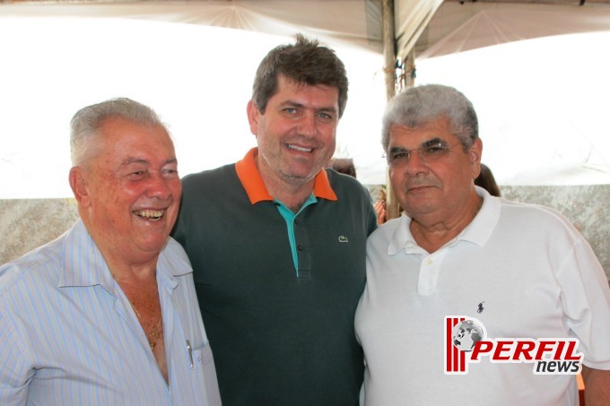 Almoço de confraternização na casa do Dirceu Deguti