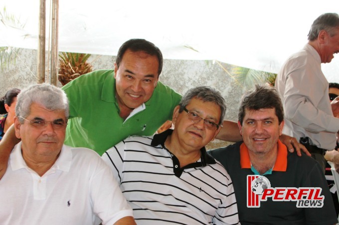 Almoço de confraternização na casa do Dirceu Deguti