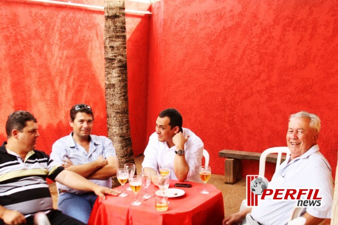 Almoço de confraternização na casa do Dirceu Deguti