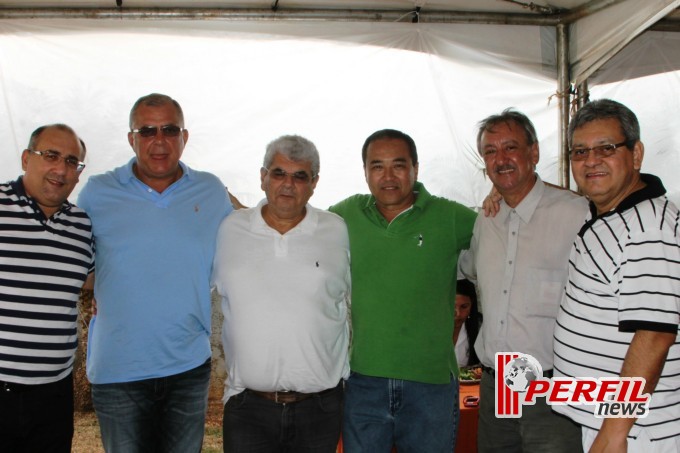 Almoço de confraternização na casa do Dirceu Deguti