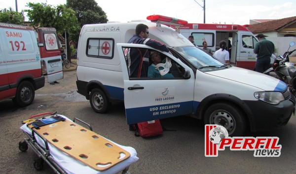 Ambulância da prefeitura de Três Lagoas invade preferencial e provoca acidente