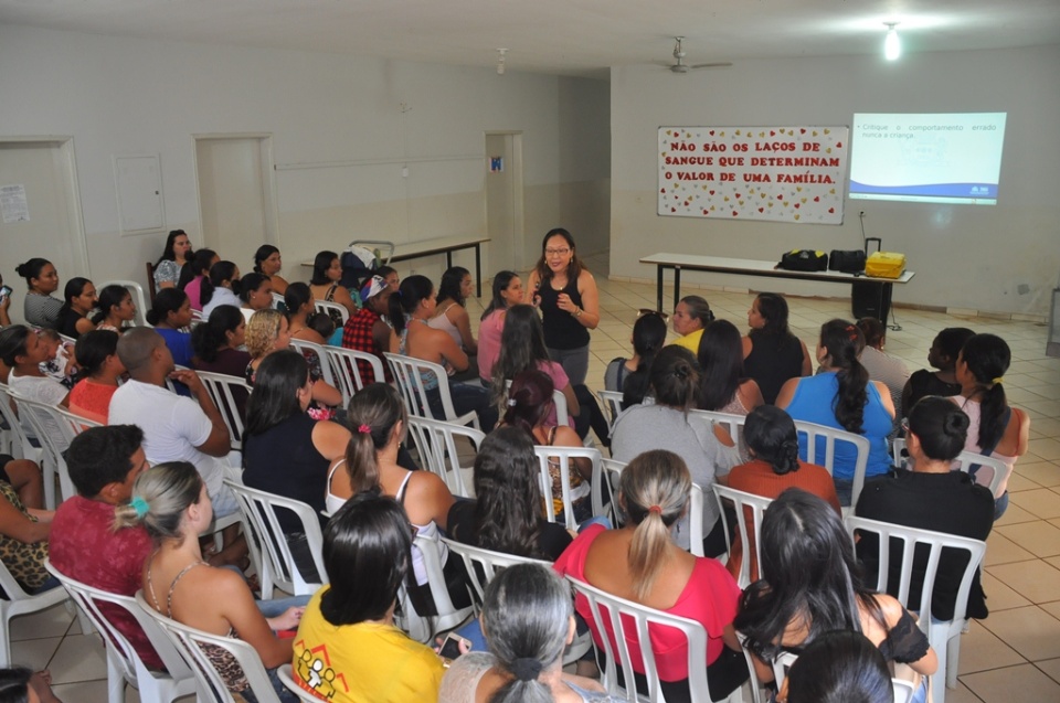 CEI Guanabara de Três Lagoas realiza programação especial de Dia das Mães voltado para a família