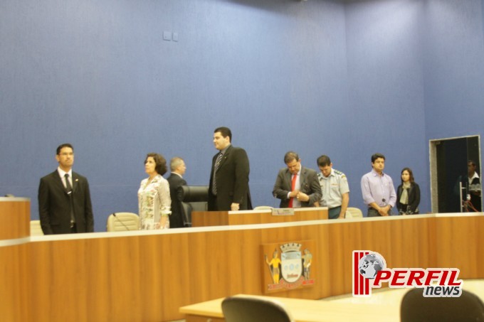 Vereador Tonhão presta homenagens na Câmara Municipal