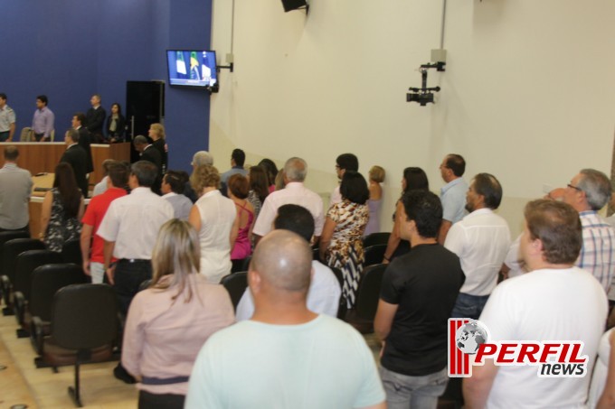 Vereador Tonhão presta homenagens na Câmara Municipal