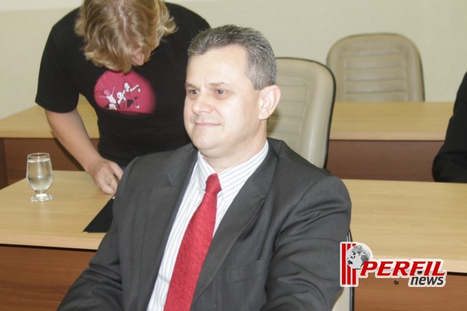 Vereador Tonhão presta homenagens na Câmara Municipal