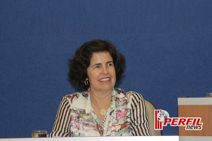 Vereador Tonhão presta homenagens na Câmara Municipal