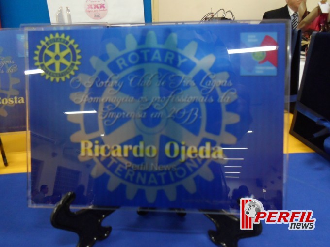 Rotary Clube Três Lagoas homenageia comunicadores