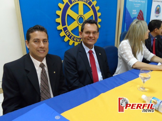Rotary Clube Três Lagoas homenageia comunicadores