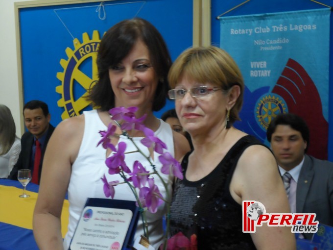 Rotary Clube Três Lagoas homenageia comunicadores