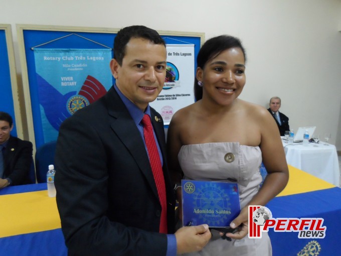 Rotary Clube Três Lagoas homenageia comunicadores