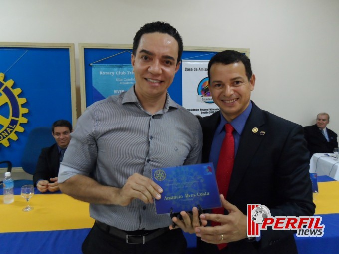 Rotary Clube Três Lagoas homenageia comunicadores