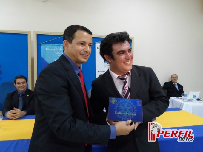 Rotary Clube Três Lagoas homenageia comunicadores