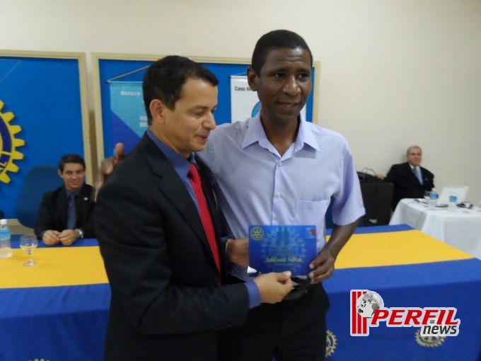 Rotary Clube Três Lagoas homenageia comunicadores