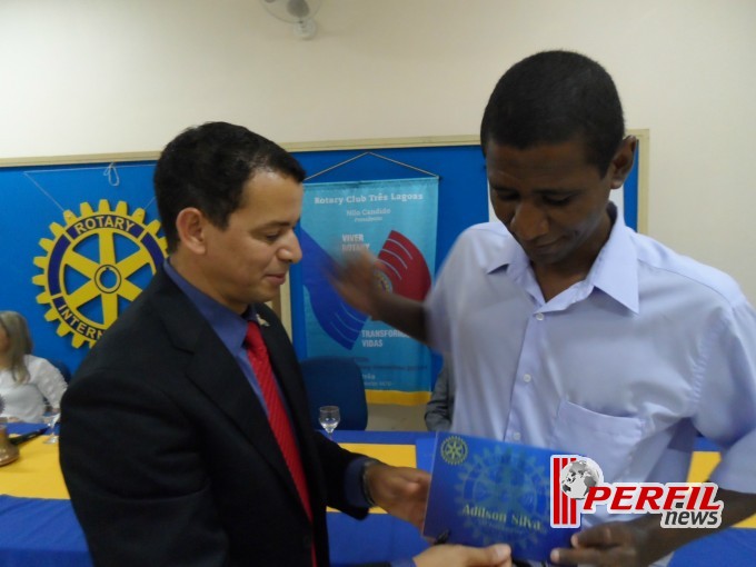 Rotary Clube Três Lagoas homenageia comunicadores