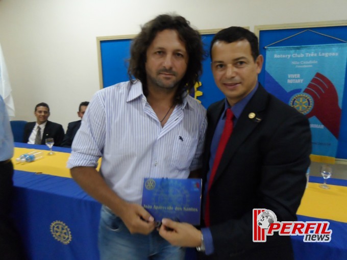 Rotary Clube Três Lagoas homenageia comunicadores