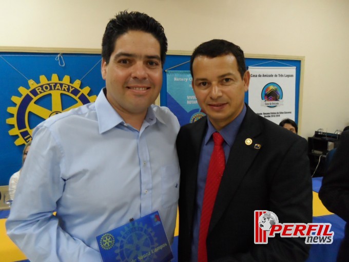 Rotary Clube Três Lagoas homenageia comunicadores
