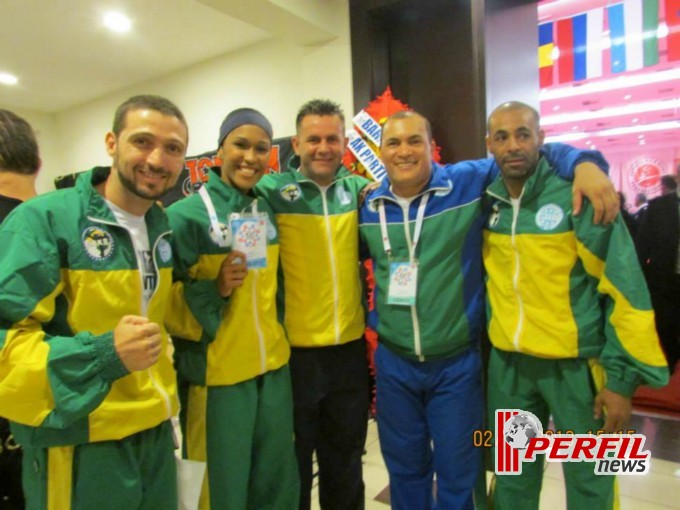 Alex Ortiz está na Turquia e disputa mundial de kickboxing